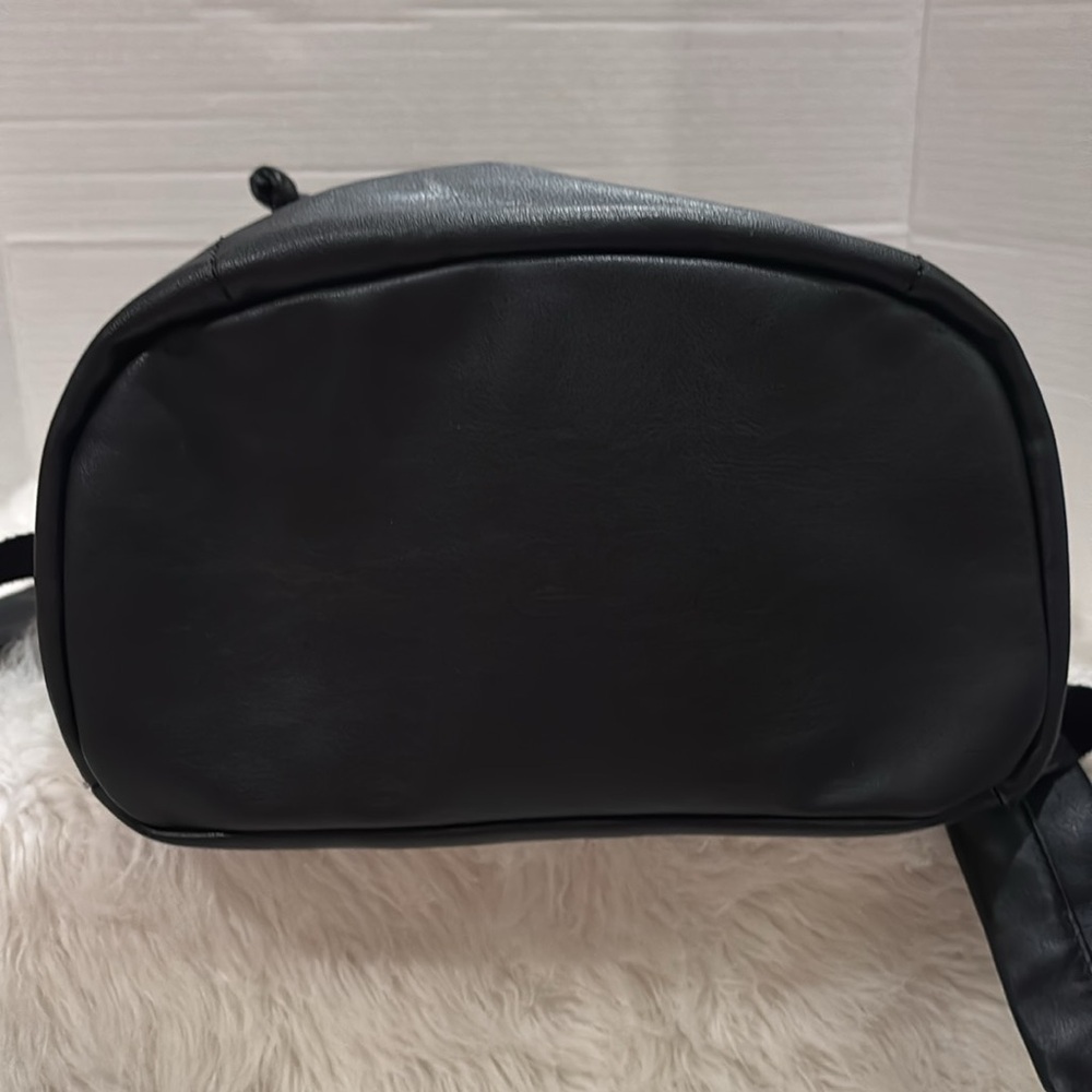 Universal Thread Xl Backpack Euc - image 4